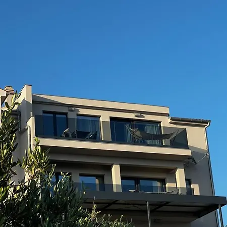 Milisa 公寓